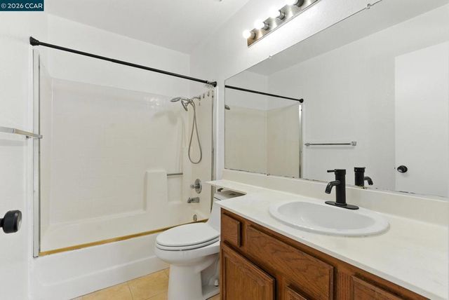 128 Peppermill Ln, Pittsburg, CA 94565