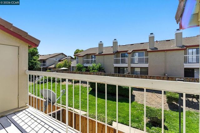 128 Peppermill Ln, Pittsburg, CA 94565