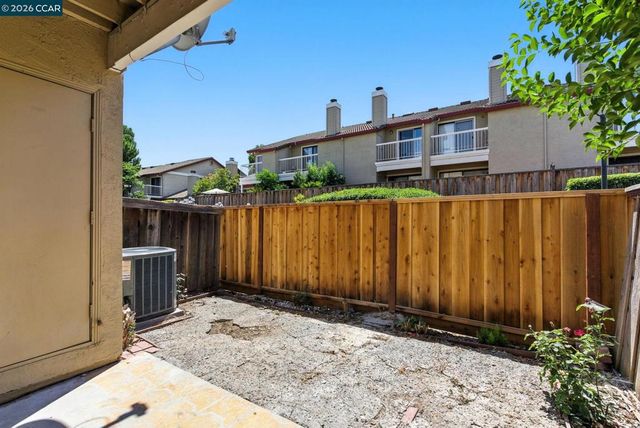 128 Peppermill Ln, Pittsburg, CA 94565