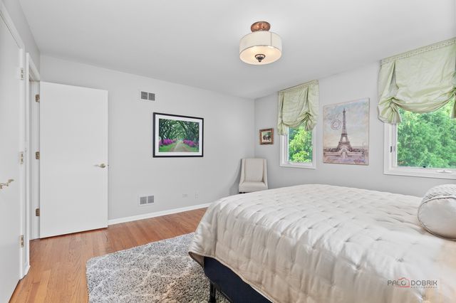 430 N Western Avenue, Lake Forest, IL 60045