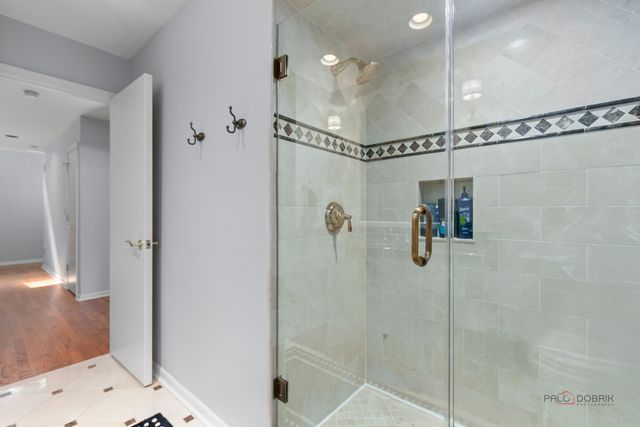 430 N Western Avenue, Lake Forest, IL 60045
