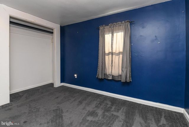 318 E BROAD ST, Gibbstown, NJ 08027