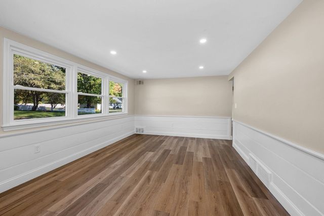 6 Bacon Street, Pepperell, MA 01463