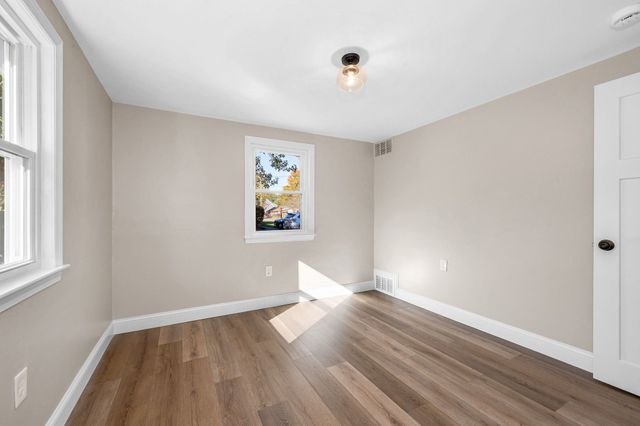 6 Bacon Street, Pepperell, MA 01463