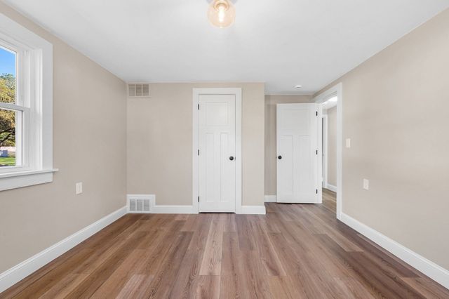 6 Bacon Street, Pepperell, MA 01463