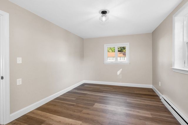 6 Bacon Street, Pepperell, MA 01463