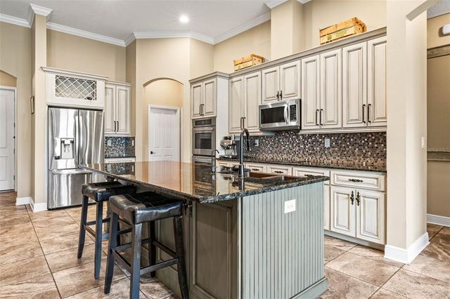 10946 GUN DOG WAY, Lithia, FL 33547