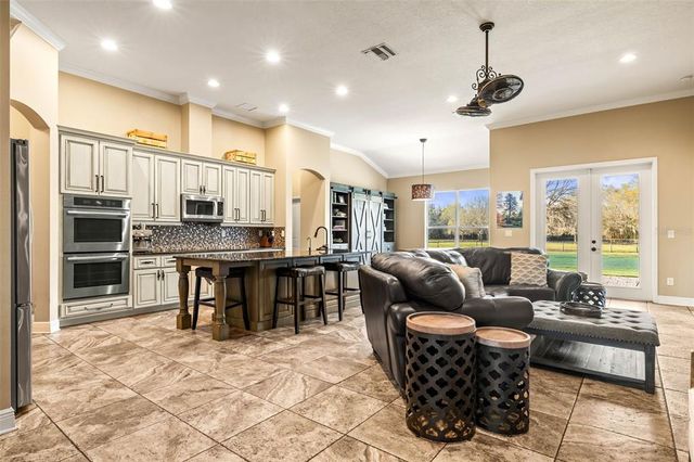 10946 GUN DOG WAY, Lithia, FL 33547