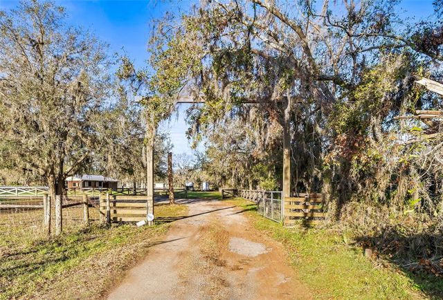 10946 GUN DOG WAY, Lithia, FL 33547