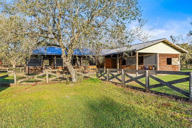10946 GUN DOG WAY, Lithia, FL 33547