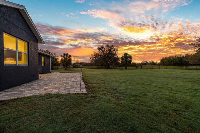 10946 GUN DOG WAY, Lithia, FL 33547