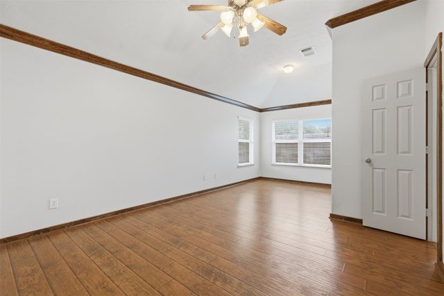 18420 Sunrise Pines Drive, Montgomery, TX 77316
