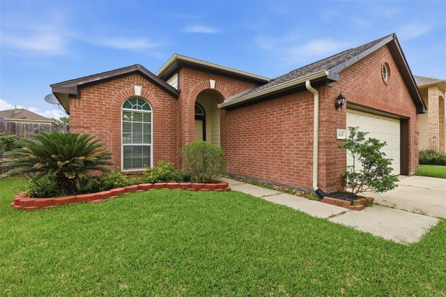 18420 Sunrise Pines Drive, Montgomery, TX 77316