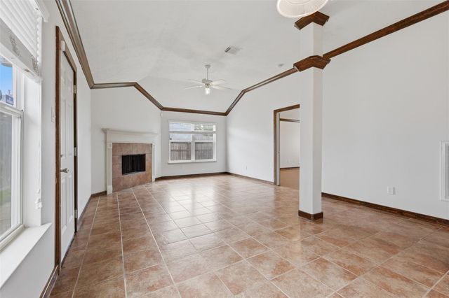 18420 Sunrise Pines Drive, Montgomery, TX 77316
