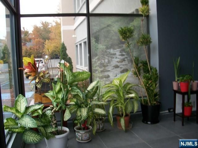 1605 John Street 122, Fort Lee, NJ 07024