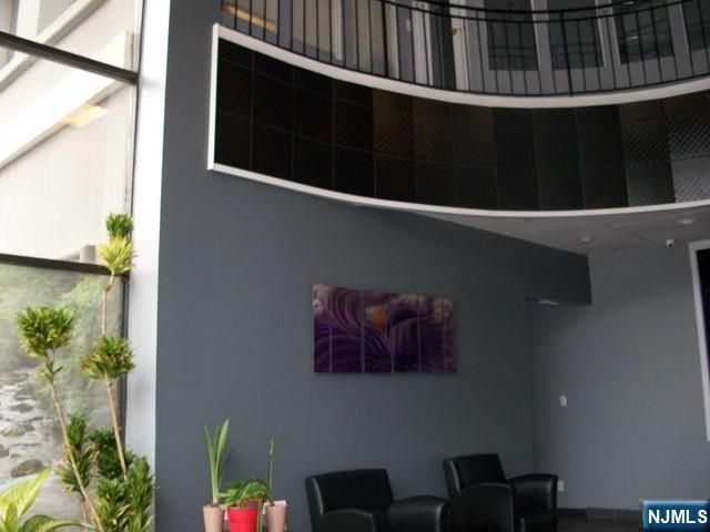 1605 John Street 122, Fort Lee, NJ 07024