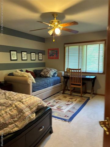 6187 Country Ridge Drive, Troy, MI 48098