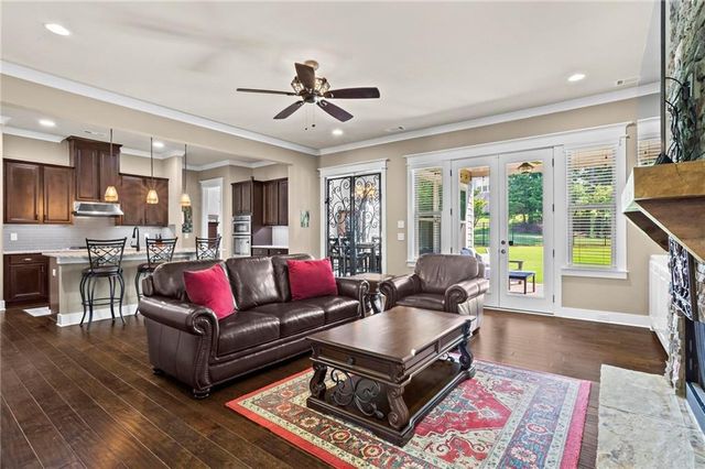 105 Laurel Canyon Trail, Canton, GA 30114