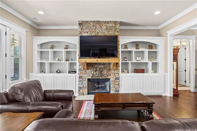 105 Laurel Canyon Trail, Canton, GA 30114