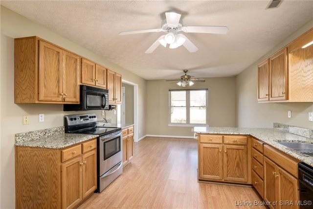 8416 Plum Valley Drive, Sellersburg, IN 47172