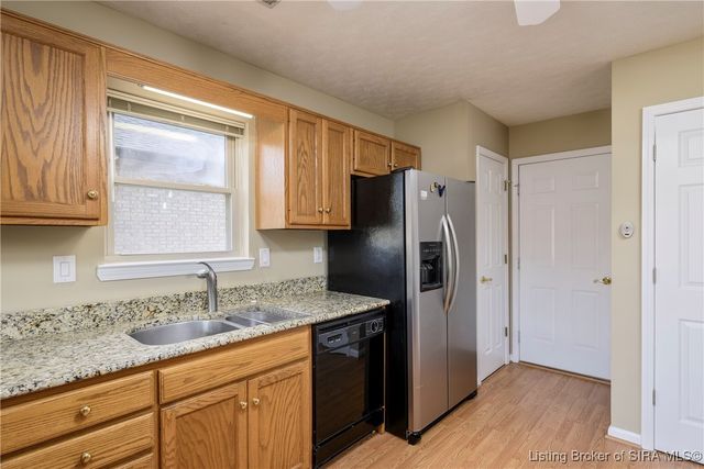 8416 Plum Valley Drive, Sellersburg, IN 47172