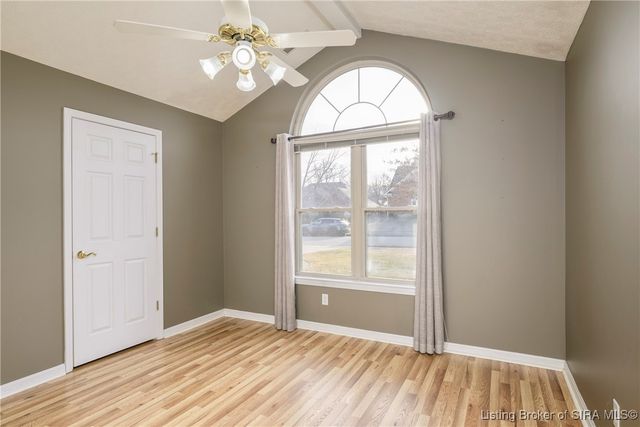 8416 Plum Valley Drive, Sellersburg, IN 47172