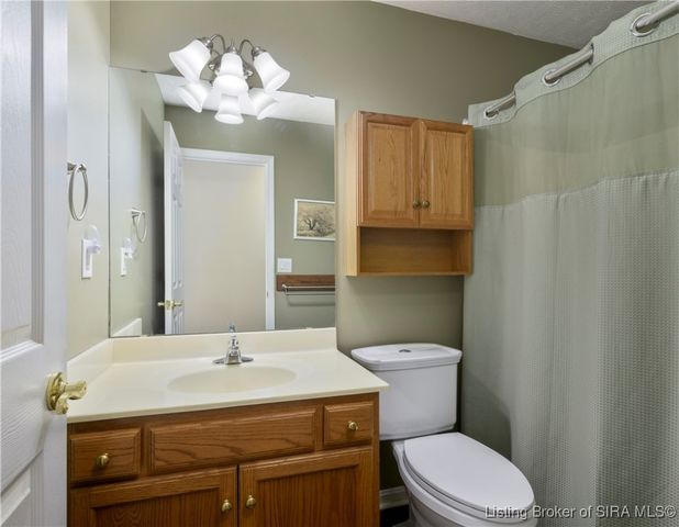 8416 Plum Valley Drive, Sellersburg, IN 47172