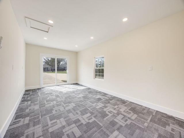 1425 W Shepherd Street, Denison, TX 75020