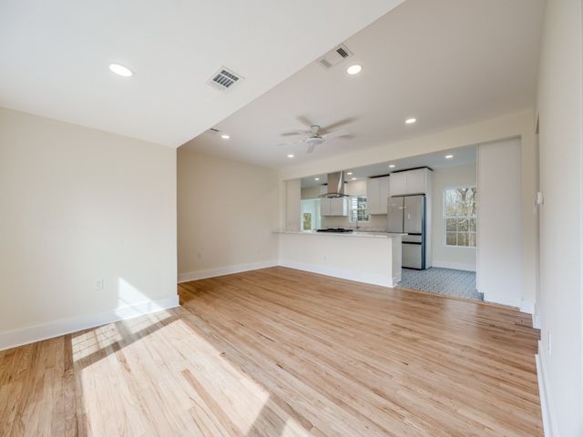 1425 W Shepherd Street, Denison, TX 75020