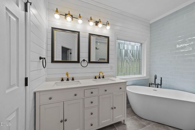208 Adams Court, Clayton, NC 27520