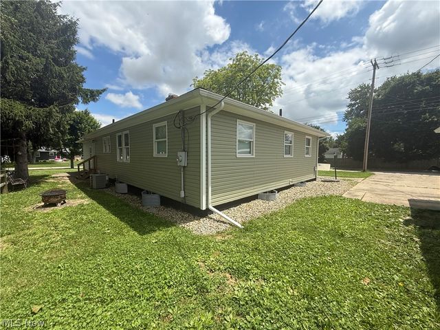 419 Dickson Street, Wellington, OH 44090