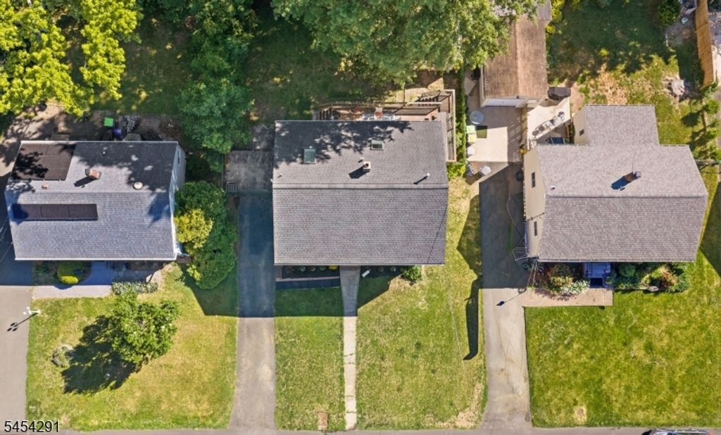 150 Barbara Dr, North Plainfield Boro, NJ 07062 — photo 3