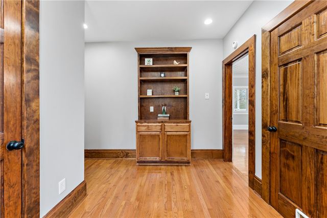 45 Redstone Ln, City Of Washington, PA 15301