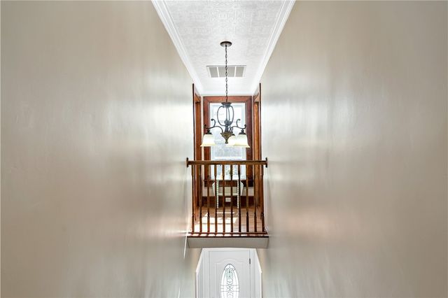 45 Redstone Ln, City Of Washington, PA 15301