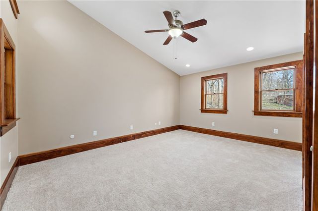 45 Redstone Ln, City Of Washington, PA 15301