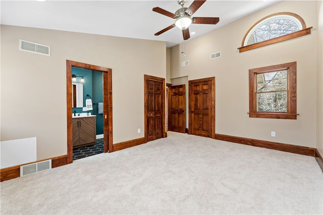 45 Redstone Ln, City Of Washington, PA 15301