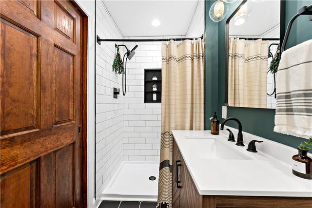 45 Redstone Ln, City Of Washington, PA 15301