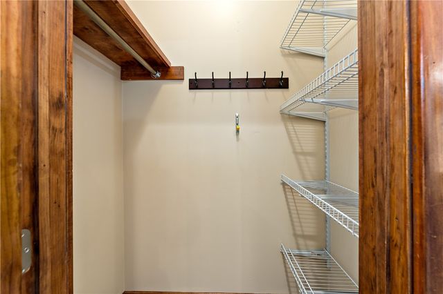 45 Redstone Ln, City Of Washington, PA 15301