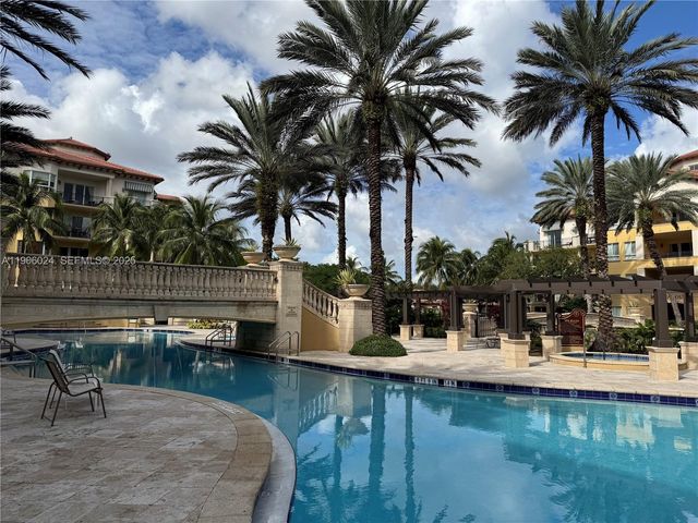 16100 Emerald Estates Dr 278, Weston, FL 33331