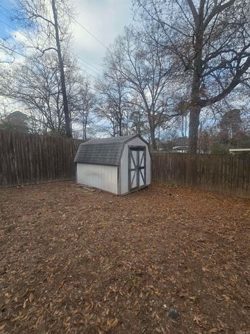 2921 Henson Place, Bryant, AR 72022