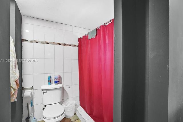 3500 SW 37th St, West Park, FL 33023