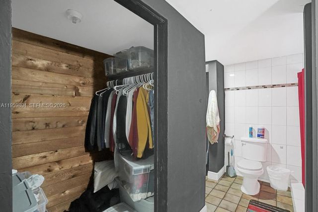 3500 SW 37th St, West Park, FL 33023