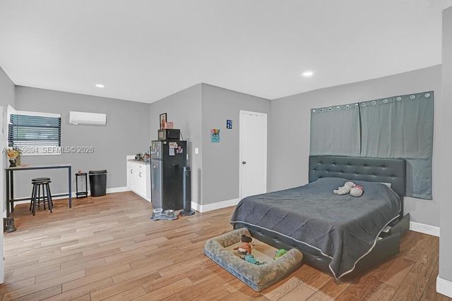 3500 SW 37th St, West Park, FL 33023