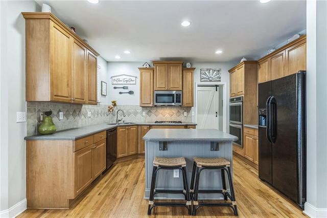 4107 Suwanee Trail Way, Buford, GA 30518