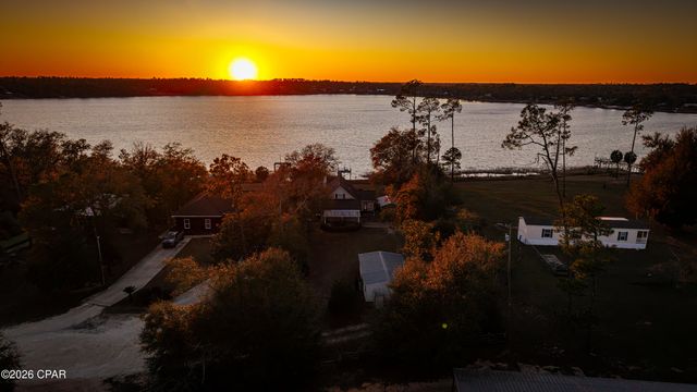 3628 Seminole Lane, Marianna, FL 32448