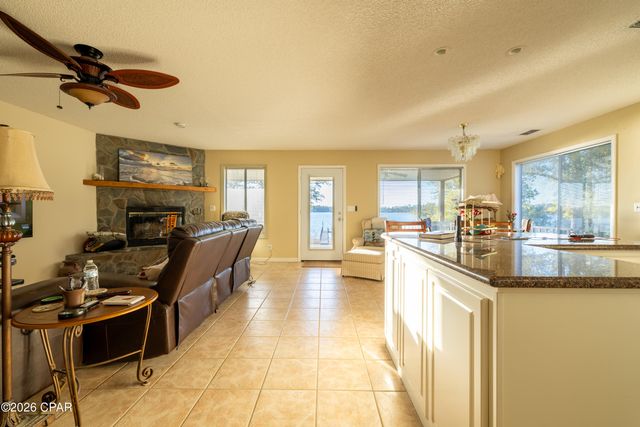 3628 Seminole Lane, Marianna, FL 32448