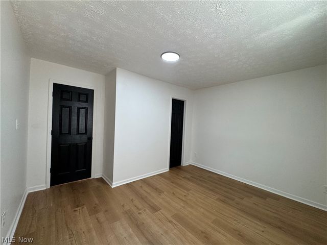 1281 S Hawkins Avenue, Akron, OH 44320