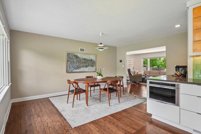 6421 N Lake DRIVE, Fox Point, WI 53217