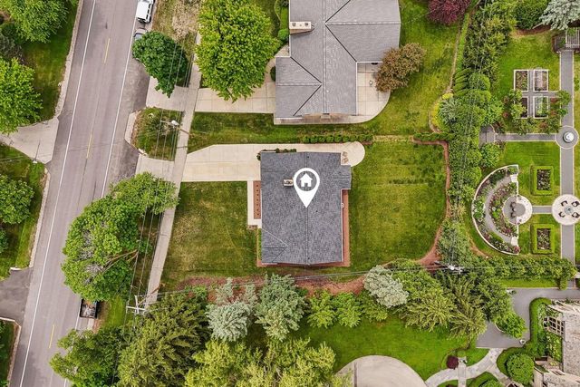 6421 N Lake DRIVE, Fox Point, WI 53217