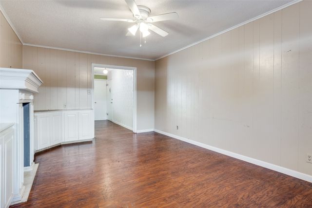 6035 Sandhurst Lane B, Dallas, TX 75206